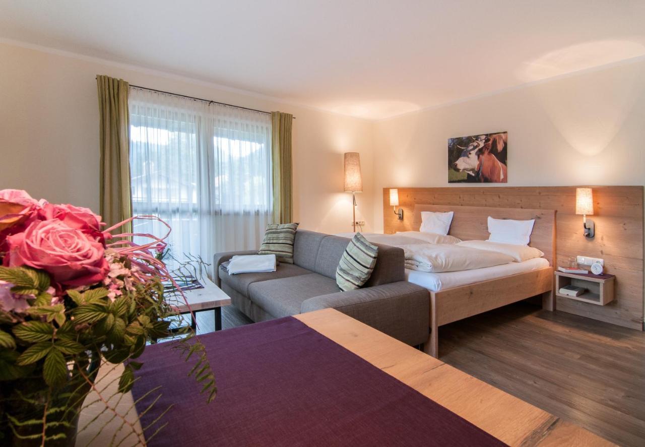 Apartment mit Balkon